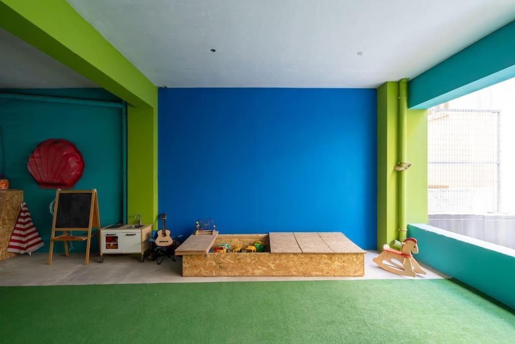 Central, Parking, Play Area, 1Km To The Sea Heraklion  Bagian luar foto