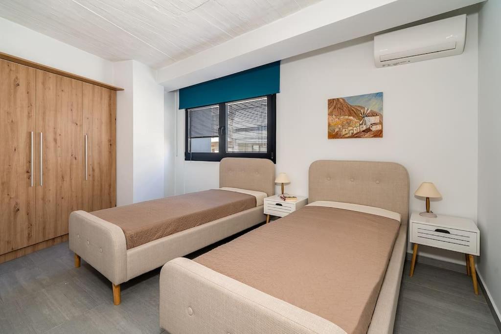 Central, Parking, Play Area, 1Km To The Sea Heraklion  Bagian luar foto